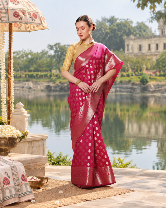 Elegant Rani Pure Silk Elegance with Woven Muted Gold Motifs