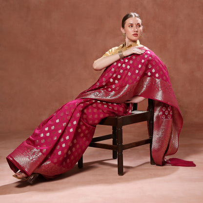 Elegant Rani Pure Silk Elegance with Woven Muted Gold Motifs